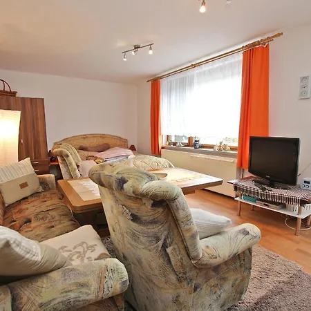 Semesterbostad Ferienhaus Malchow See 4671